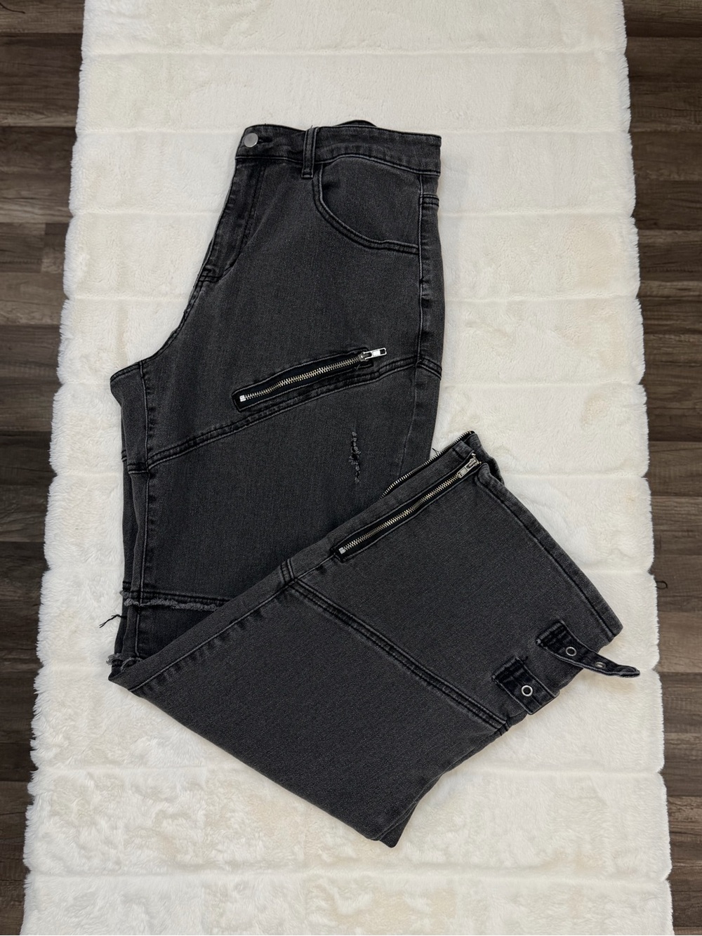 Hot Topic Black Washed Denim Buckle Zip Distressed Wide Leg Jeans Mens 32x32